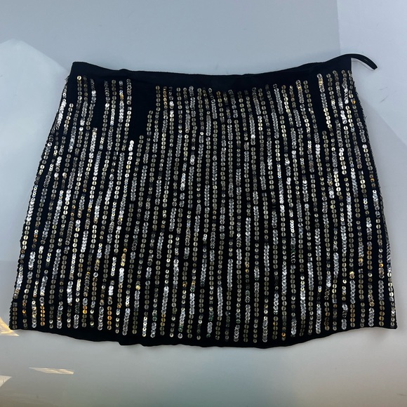 Theory Sequined Mini Skirt S66-43 - Picture 4 of 4